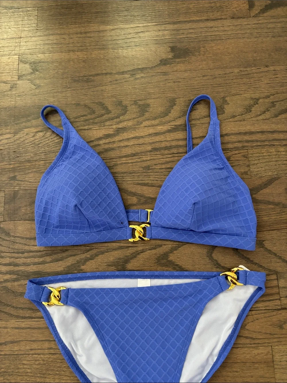 Royal Blue Textured Bikini Set with Gold Chain Accents - Women Swim